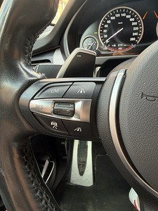 BMW X5 (8 фото из 12)