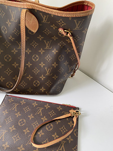 Louis Vuitton Neverfull MM (3 фото из 8)