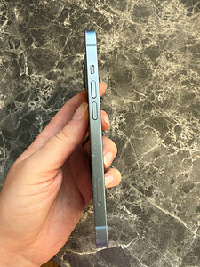 iPhone 14 (3 foto / 5)