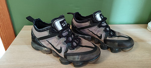 Кроссовки 35,5 Nike Air Vapormax детская обувь (1 фото из 5)