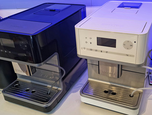 Täisautomaatne kohvimasin Miele uueväärne (1 foto / 3)