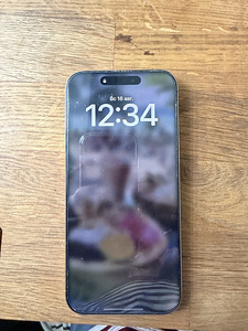 16 pro max iphone (3 foto / 3)