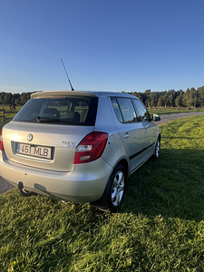 Продам автомобиль Skoda fabia (2 фото из 6)