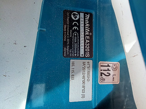 Бензопила Makita (2 фото из 3)