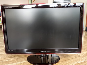 SAMSUNG SYNCMASTER P2470HD (1 фото из 3)