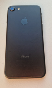 iPhone / (2 foto / 2)