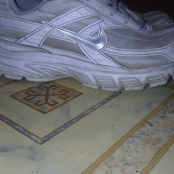 Nike Initiator