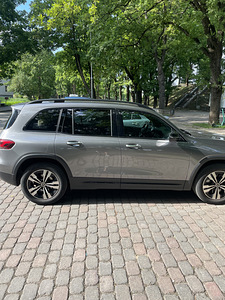 Müün MERCEDES-BENZ GLB 200 D 4MATIC (3 foto / 9)