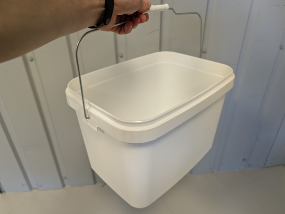 Plastikämbrid, 18 l