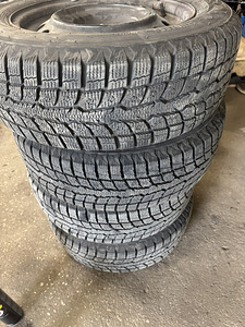 Toyo 205/60/16 Lamellrehvid 5x114,3 velgedega (4 foto / 4)