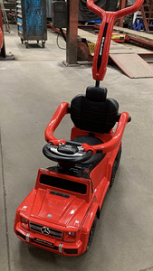 Laste auto Mercedes (1 foto / 2)