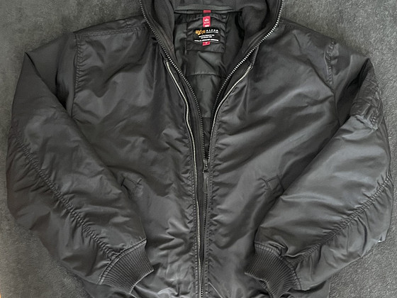 Bomber Alpha