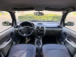 RENAULT THALIA / 1 ВЛАДЕЛЕЦ / БЕЗ РЖАВЧИНЫ / ТО 07.2027 (10 фото из 15)