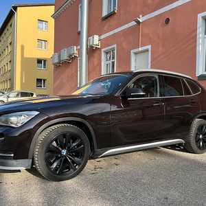BMW X1 xDrive 18d (14 foto / 15)