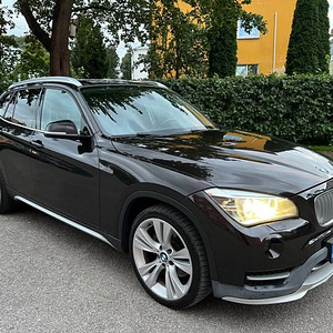 BMW X1 xDrive 18d (5 foto / 15)