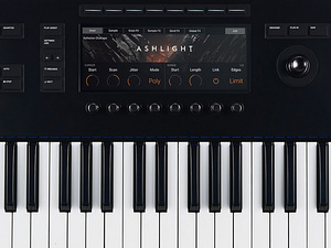 Native Instruments Kontrol S61 MK3 (3 foto / 6)