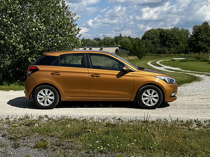 Hyundai i20 (5 foto / 13)