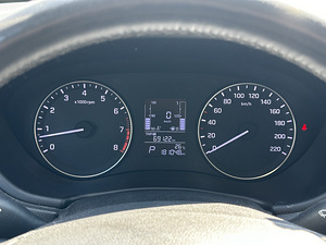 Hyundai i20 (12 foto / 13)