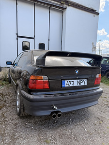 BMW 316i (3 фото из 9)