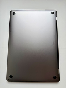 MacBook Pro 16 2019 i7 16/512GB (7 foto / 7)