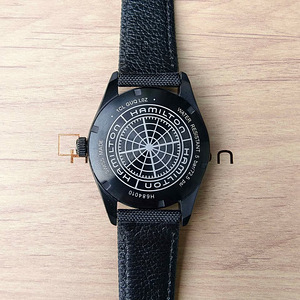 Hamilton Khaki Field (3 фото из 4)