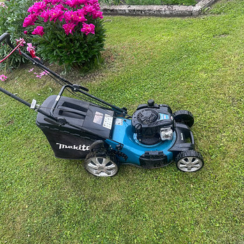 Makita muruniiduk