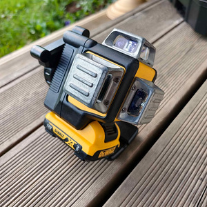 Dewalt лазер DCE089D1G (2 фото из 4)