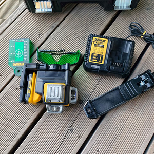 Dewalt лазер DCE089D1G (4 фото из 4)