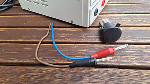 Стабилизированный блок питания постоянного тока HQ Power PS1306 (3 фото из 6)