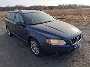 Volvo V70 2008 (2 foto / 9)