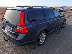 Volvo V70 2008 (3 foto / 9)
