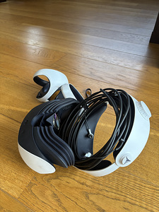Sony PlayStation VR2 (2 foto / 7)