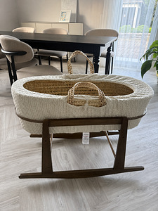 The Little Green Sheep Organic Knitted Moses Basket (1 foto / 3)