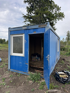 Продаётся бытовка/контейнер с дверью и 3 окнами (10 фото из 10)