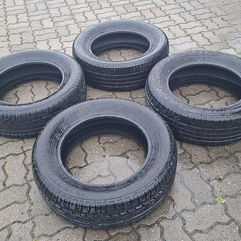 Bridgestone suverehvid 235/65R18