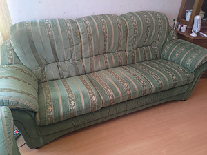 2 vana diivanit (2 foto / 4)