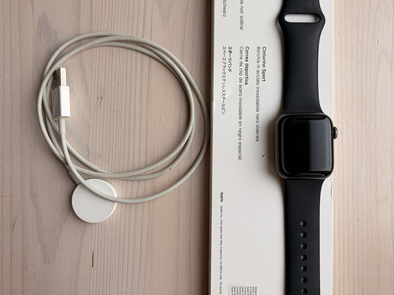 Müüa iwatch series 6, 40MM (kasutatud)