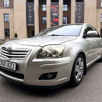 TOYOTA AVENSIS / FACELIFT / AUTOMAAT / ÜV 03.2027