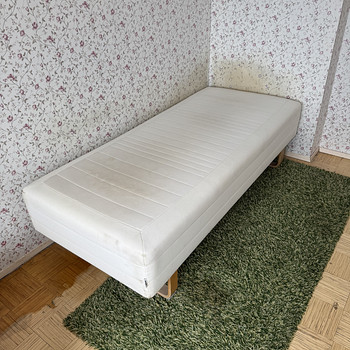 Кровать