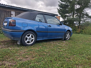 VW Golf III Cabriolet (5 фото из 5)