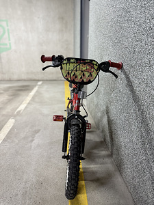 Laste jalgratas 4–6-aastastele (3 foto / 3)