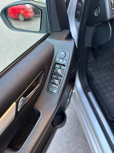 Mercedes-Benz B180 (3 фото из 9)