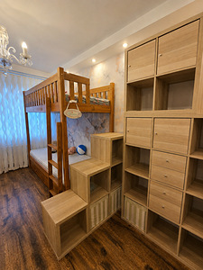 Lastemööbel: tammepuidust narivoodi + IKEA KALLAX (1 foto / 9)