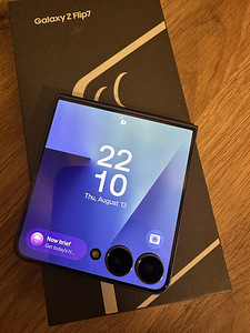 Samsung Galaxy Z Flip 7 256GB (1 foto / 2)