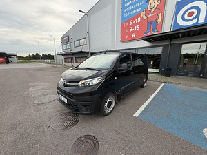 TOYOTA PROACE 1.5 88 кВт дизель, 1 владелец (3 фото из 10)