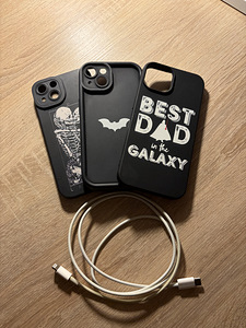 iPhone 13 (3 foto / 3)