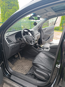 Hyundai Tucson 2017. aasta (12 foto / 13)