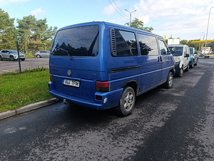Volkswagen multivan (4 foto / 8)