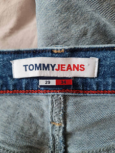 Джинсы Tommy Jeans (4 фото из 4)