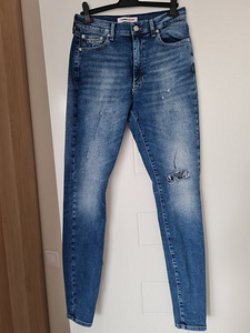 Джинсы Tommy Jeans (1 фото из 4)